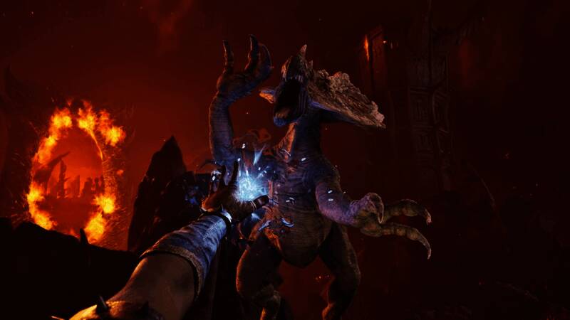 B社前负责人Dan Nanni在访谈中神情严肃地谈论引擎选择