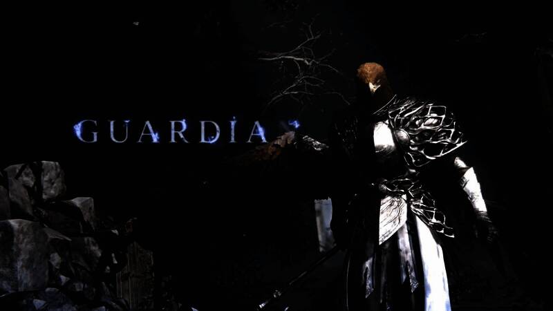 守护者展开巨大羽翼，在空中蓄力准备攻击