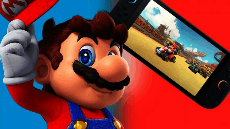 任天堂Switch2主机外观展示，底座与掌机模式对比图