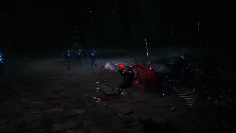 隼龙与巨型BOSS展开对决，场景宏大，光影效果震撼