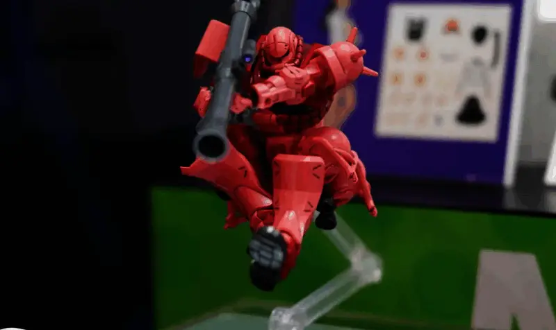 机体背部细节特写，推进器与装甲模块精致还原