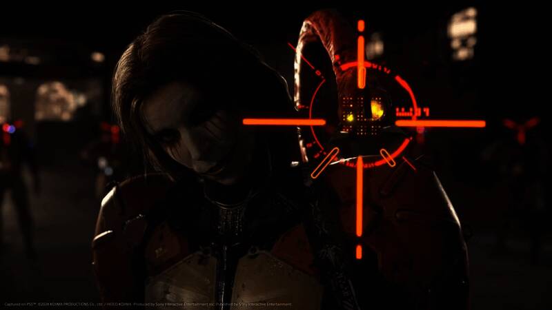 《死亡搁浅2：冥滩》宣传图，主角手持武器面对未知敌人，背景为神秘海滩场景