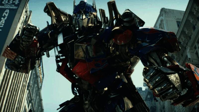 变形金刚概念图中的擎天柱与大黄蜂角色设定，展现高度还原的机械结构和细节