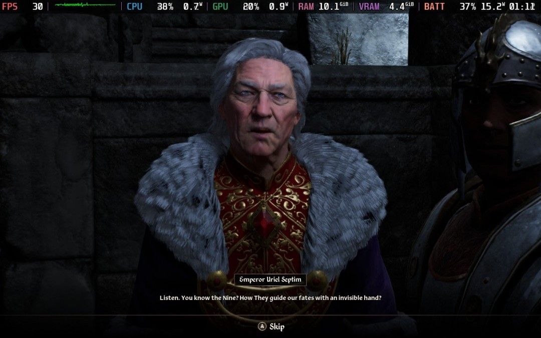 游戏界面展示，包含任务提示与物品描述，部分字体较小但不影响识别