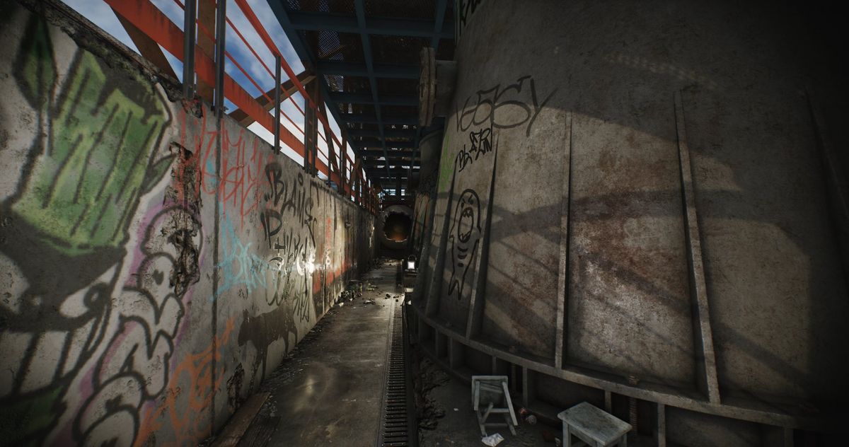 海关另一区域实景截图，阳光透过破损屋顶洒落，地面痕迹还原激烈战斗现场