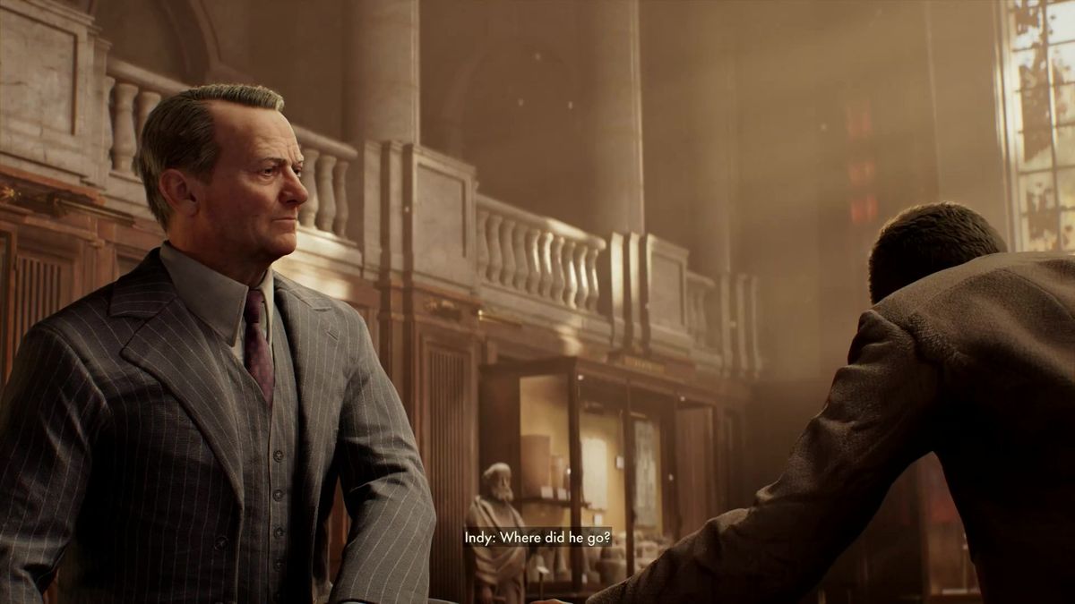 琼斯博士阅读古老卷轴，桌上散落着翻译笔记与草图