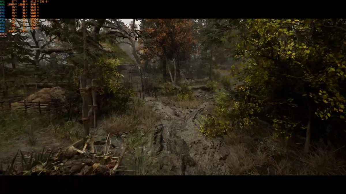 阴天光照下的谷仓内部，光线透过缝隙洒下，尘埃粒子清晰可见