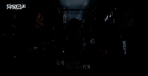 冷山市城市夜景概念图，霓虹闪烁，高楼间漂浮着诡异光团，暗示异象正在蔓延