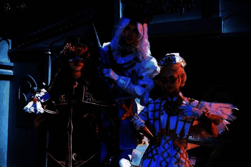 玩家正在参与‘庄园迷局’解谜游戏，神情专注，周围布满节气谜题展板