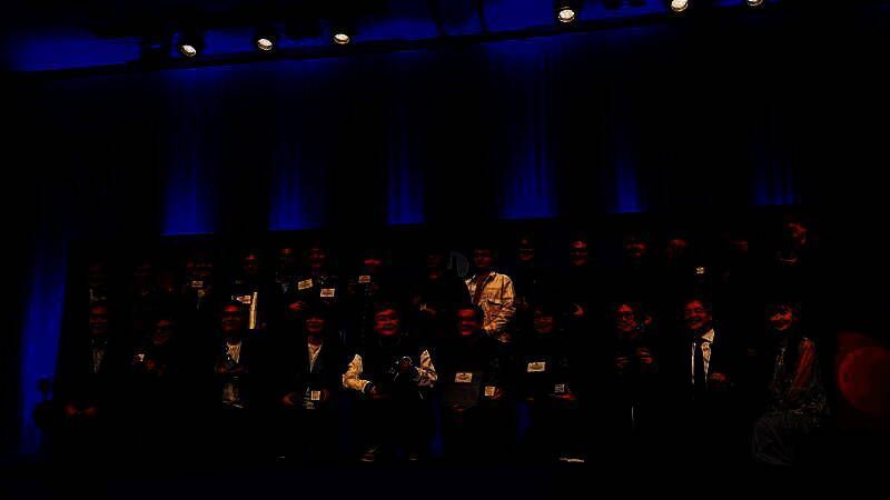 历代PlayStation平台经典游戏合集展示图，包含《最终幻想7》《艾尔登法环》等标志性作品封面