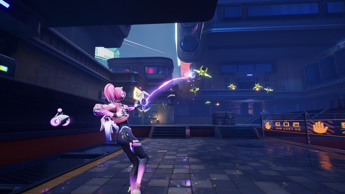 关卡地图俯视图，显示复杂的路径结构与多个敌人据点，UI界面清晰标注目标区域