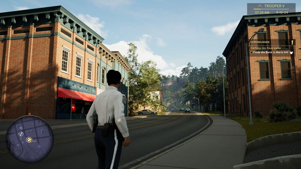 游戏主界面展示，包含任务日志、地图和装备选择