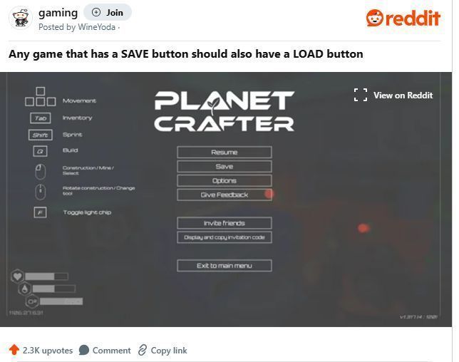 玩家在论坛讨论截图，展示关于游戏菜单设计的多条回复，重点突出对误触读档问题的吐槽与解释