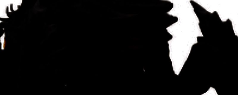 《绝地潜兵2》中电光巨兽正面冲撞的战斗画面，巨大虫形生物张开利爪，发出蓝色电光，极具视觉冲击力