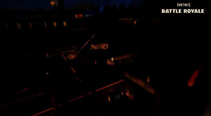 游戏内展示日式风格武器与忍具，包括手里剑与武士刀