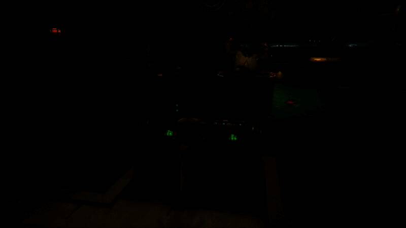 京都办公室内景，开发人员围坐在屏幕前讨论游戏画面，墙上贴有《无限暖暖》角色设定图与世界地图