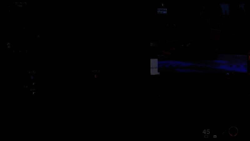 《使命召唤》游戏中角色使用Raygun标志性舞蹈动作的截图，角色摆出夸张的袋鼠姿态，背景为现代战争风格战场