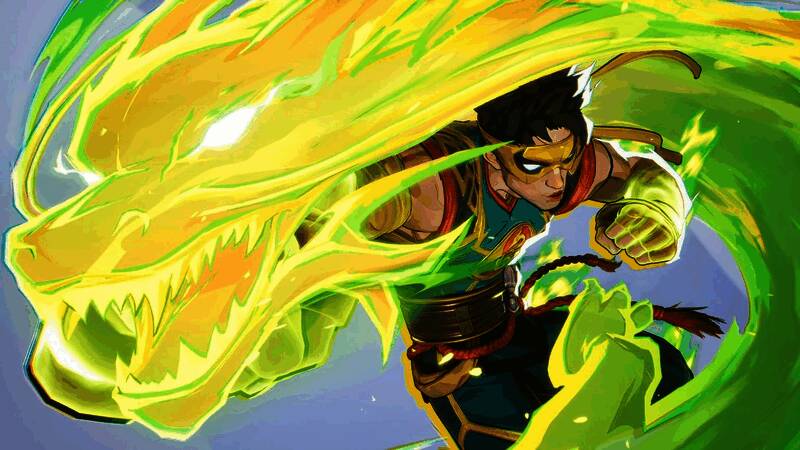 《漫威争锋》中新铁拳侠林烈身穿红色战袍，摆出战斗姿态，背景为城市夜景