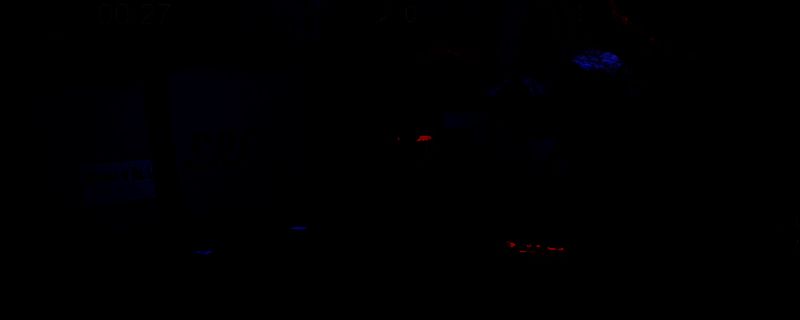 《Spectator 2》游戏主界面，昏暗的监控屏幕中闪烁着多个诡异场景，营造出压抑的氛围