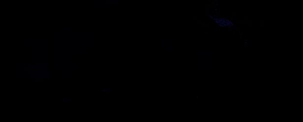 多屏监控画面同时出现异常，红光闪烁，警报声响起，玩家手忙脚乱地点击上报