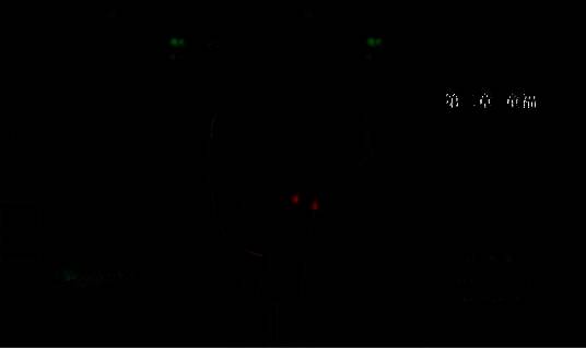 红色拖拉机盖子打开，玩家正在为木偶安装短木条，准备启动机关