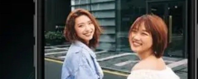 剪映贴纸背景设置界面截图，显示背景类型选择为透明，透明度滑块已调整