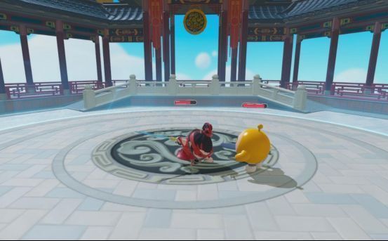 擂台对战场景，蛋仔手持鱼形长剑与宁红夜激烈交锋，背景为古风擂台