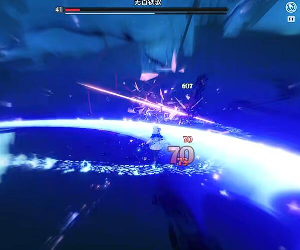 玩家角色在破盾后的僵直状态下对无首铁驭发动大招，画面充满冲击波与光影特效