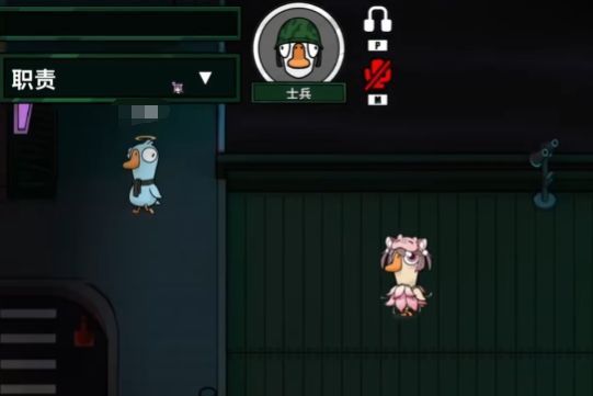 士兵站在地图高处观察全局，下方多名玩家聚集讨论，局势扑朔迷离