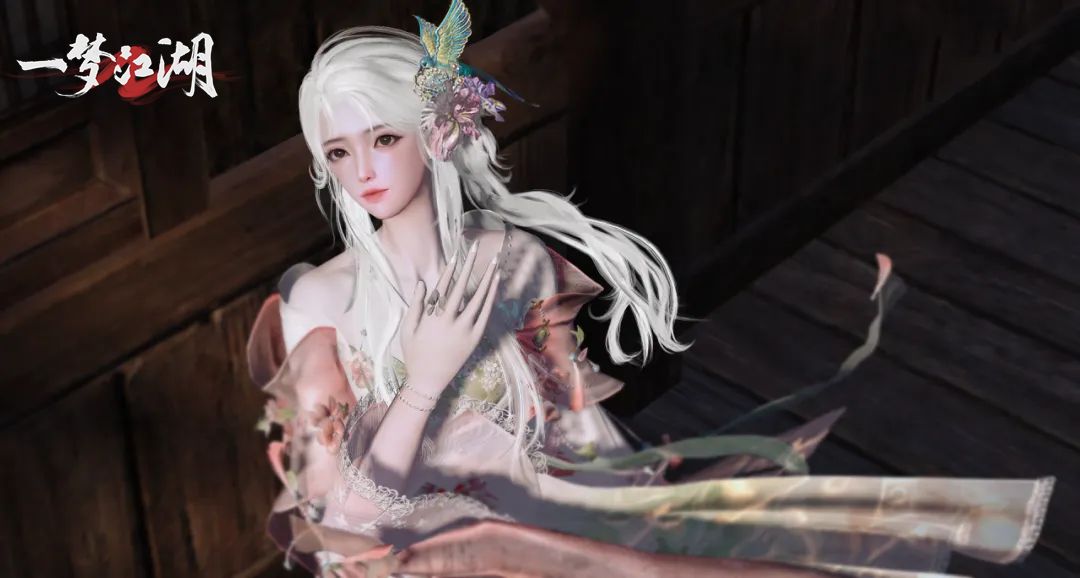 女款关雎冠正面展示，发丝飘逸，佩戴鸢尾花发饰