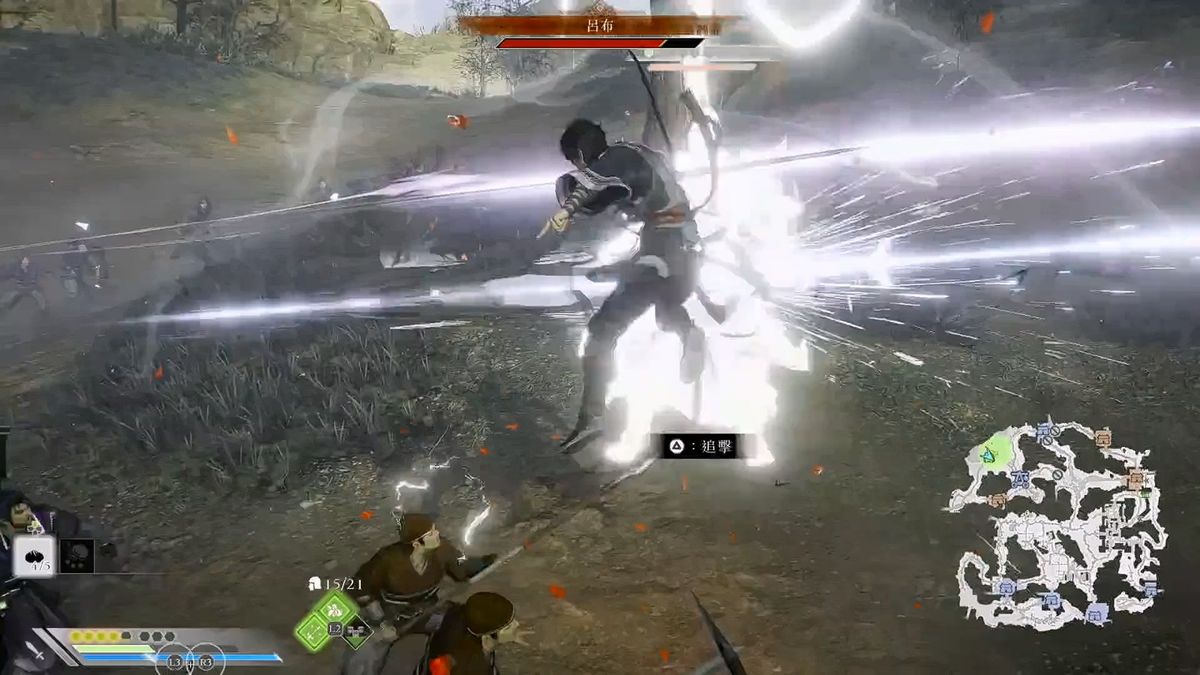 主角在战场上与敌军激烈交战，刀光剑影中跃马横枪