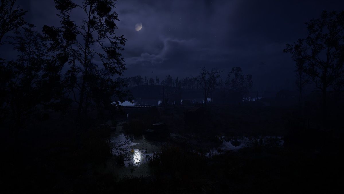 游戏中夜间场景，雷暴交加，远处雷区闪烁电光，氛围紧张