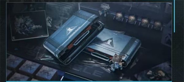 玩家在地图中搜索罗德岛补给箱，掉落联动收藏品动画特效