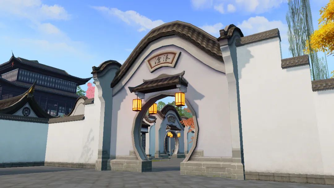 月洞门错落排列，灯笼悬挂屋檐下，白墙映衬出古典雅致的庭院氛围