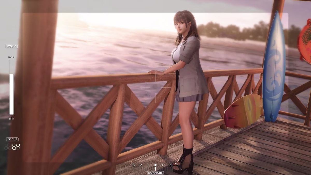 玩家视角下的相机界面，屏幕上显示一名女孩跳跃瞬间，周围时间静止，海浪悬停在空中