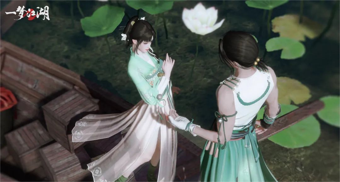 《一梦江湖》时装·碧苔生正面展示，角色身穿翠绿色轻纱长裙，花瓣点缀其间，银铃随风轻晃