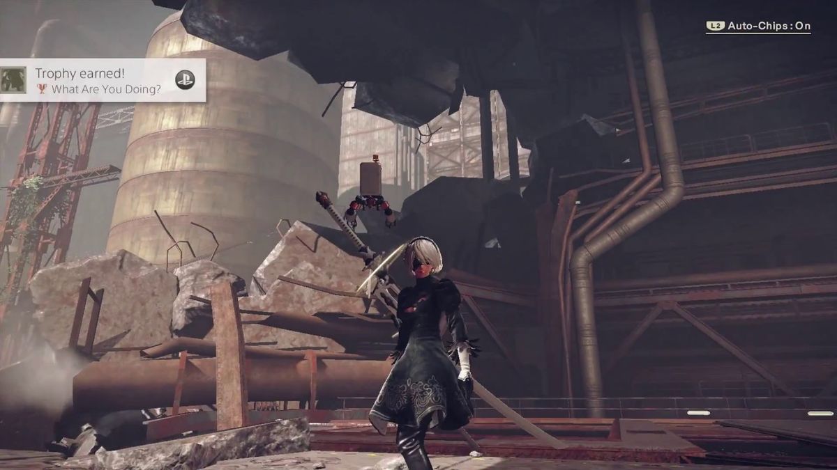 对比图展示《尼尔：人工生命》凯妮与《星刃》伊芙踢镜头动作的高度相似