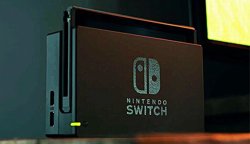 网络爆料图显示任天堂Switch 2概念设计与包装轮廓，设备造型更现代，带有可拆卸手柄与高清屏幕