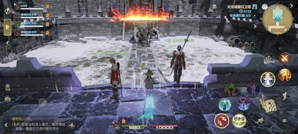 丘都尤都BOSS战场景全貌，位于圆形竞技场中央，周围布满火焰符文与岩浆裂隙