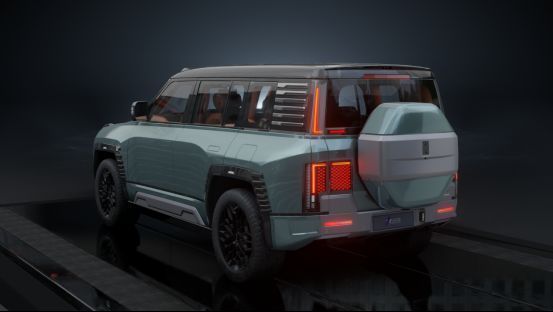 仰望U8侧面与尾部全景图，展示其宽阔车身、硬朗腰线与独特备胎罩设计