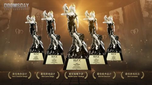 《Doomsday: Last Survivors》末世废土场景，玩家基地建设与尸潮防御系统展示