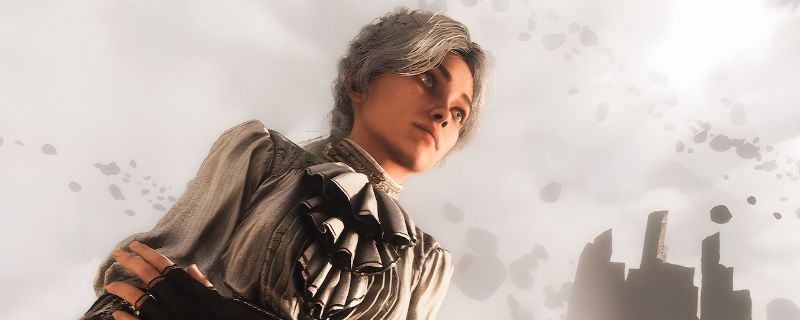 高难度战斗场景中角色依靠高生存属性顽强作战，界面显示高活力与运气属性加成