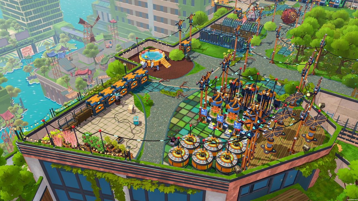 玩家正在搭建屋顶营地的场景，画面中包含太阳能板、小屋和种植区，整体风格温馨