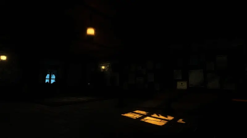 洛连特市中心景象，时钟塔巍然矗立，周围是红瓦屋顶的欧式小屋与绿树成荫的街道