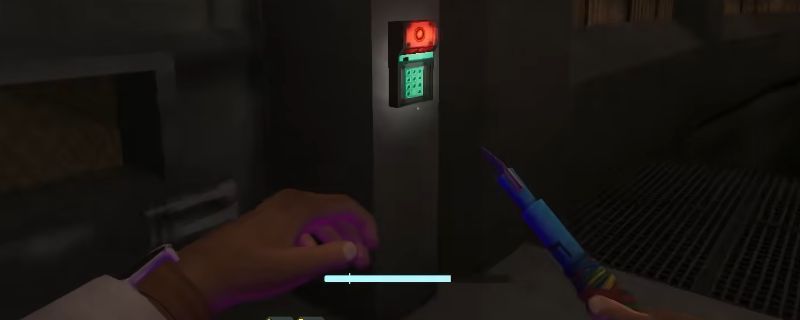 玩家角色装备跳远背包，在制造区边缘准备跳跃至居住区的俯视视角画面，背景可见工业风格建筑与昏暗灯光