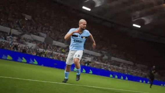 贝隆在中场拿球后迅速发动反击，送出穿透性长传的GIF动图