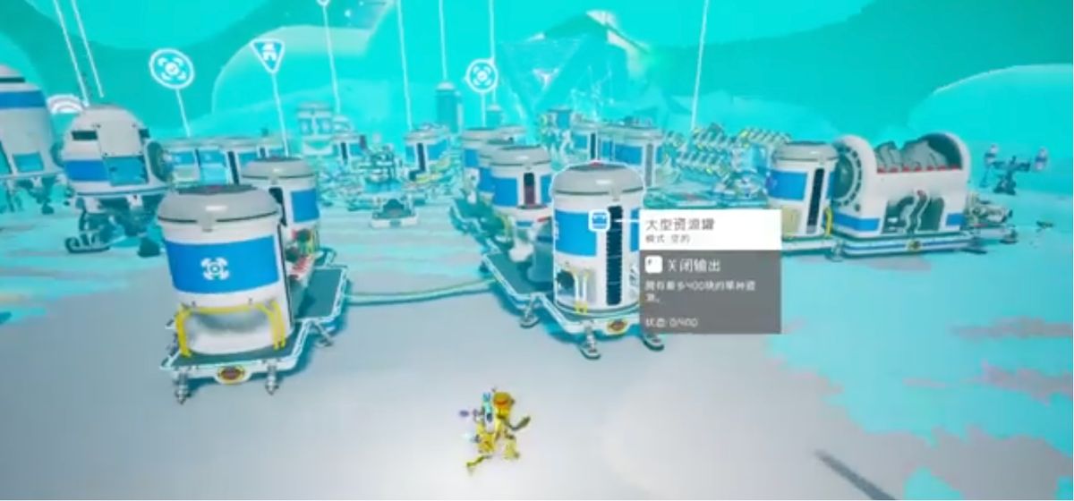 游戏中地表星门的特写画面，蓝色能量光晕环绕石质结构，周围环境为荒凉岩石地貌