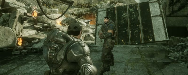 《战争机器：重装上阵》任务‘劫后’游戏画面，主角在废墟环境中与敌方交火，背景有爆炸特效和掩体结构