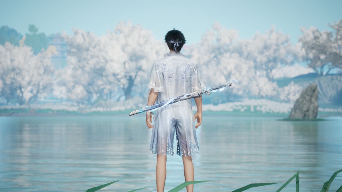 「引沧浪」轻剑挥动瞬间，剑身留下半透明水痕轨迹，剑格呈浪花翻卷造型，细节精致