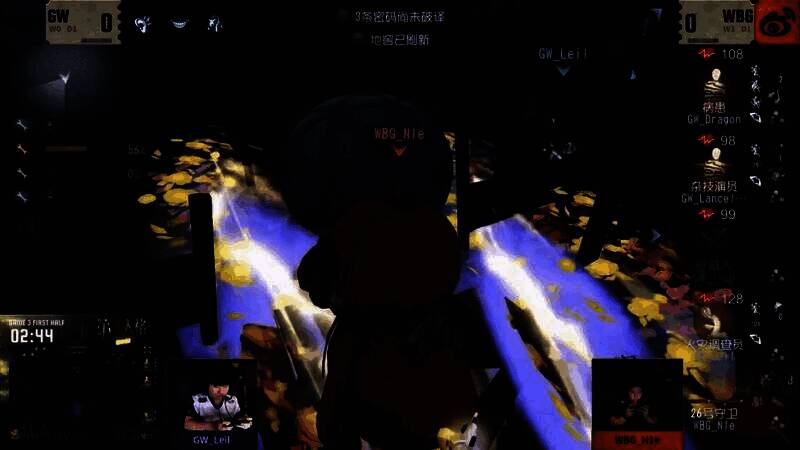 邦邦远程炸雷命中火灾调查员瞬间，火光四起，完成超高速四抓的决定性一击